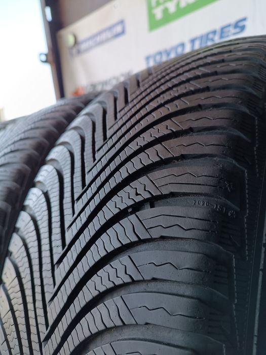 Зимові шини 225/55 R17 Michelin alpin 5
