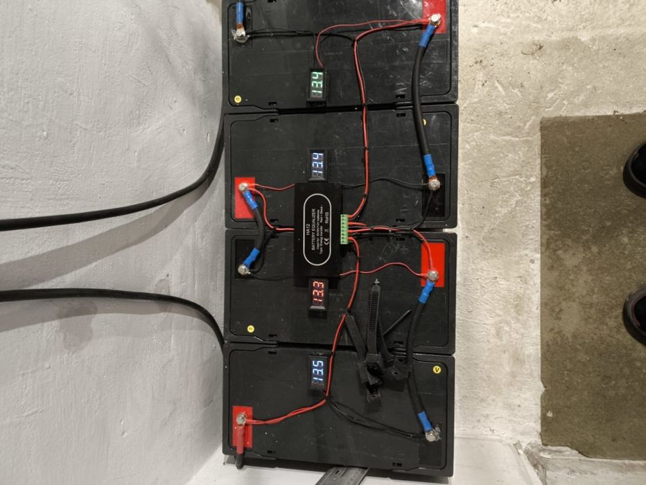 Magazyn energii agm 4 szt po 100ah