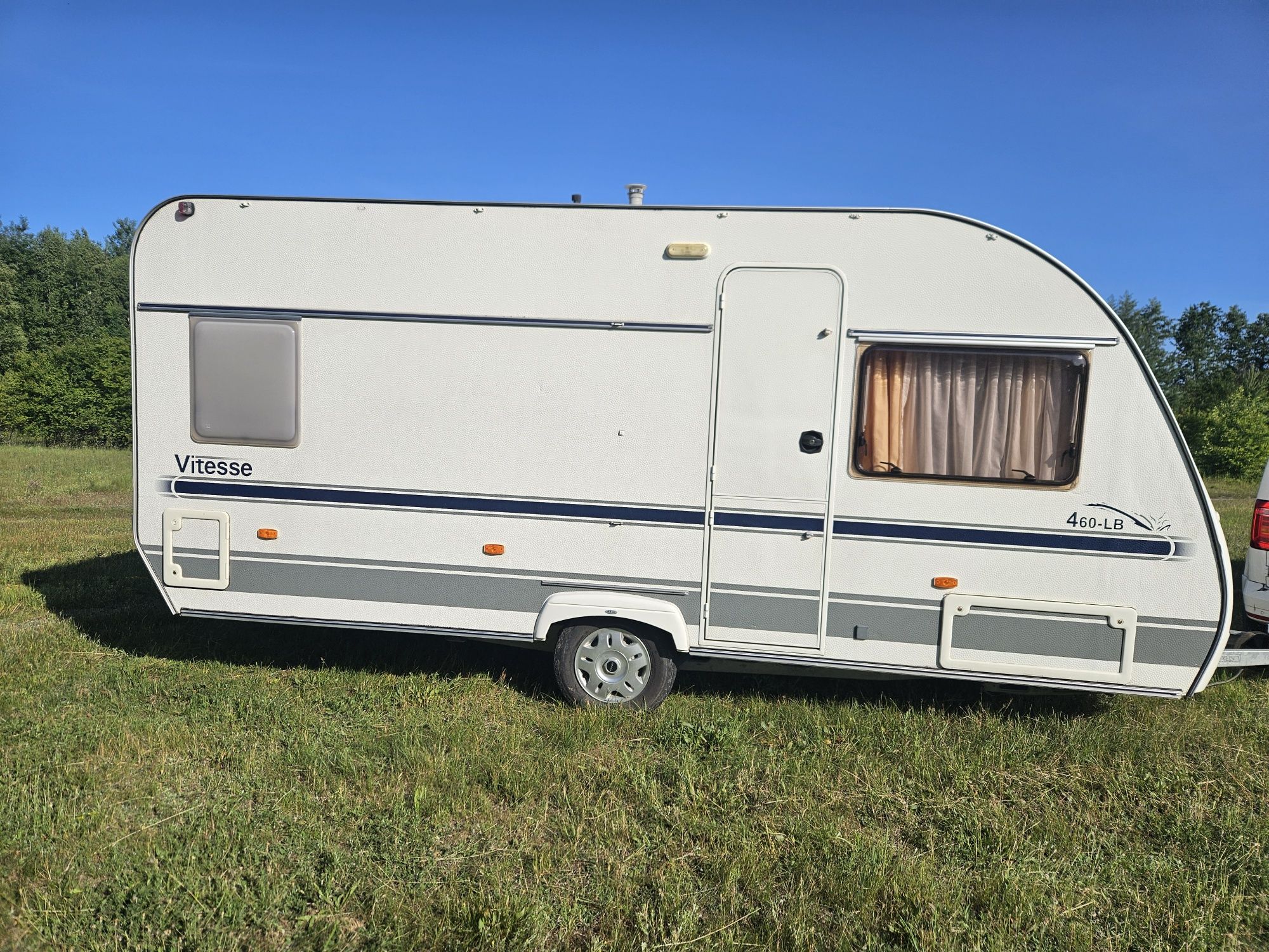 Przyczepa kempingowa Beyerland Vitesse 2002r 1200Dmc z przedsionkiem