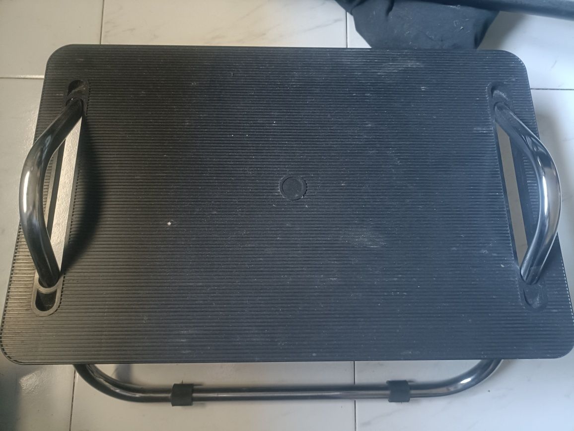 Vende-se base para pés