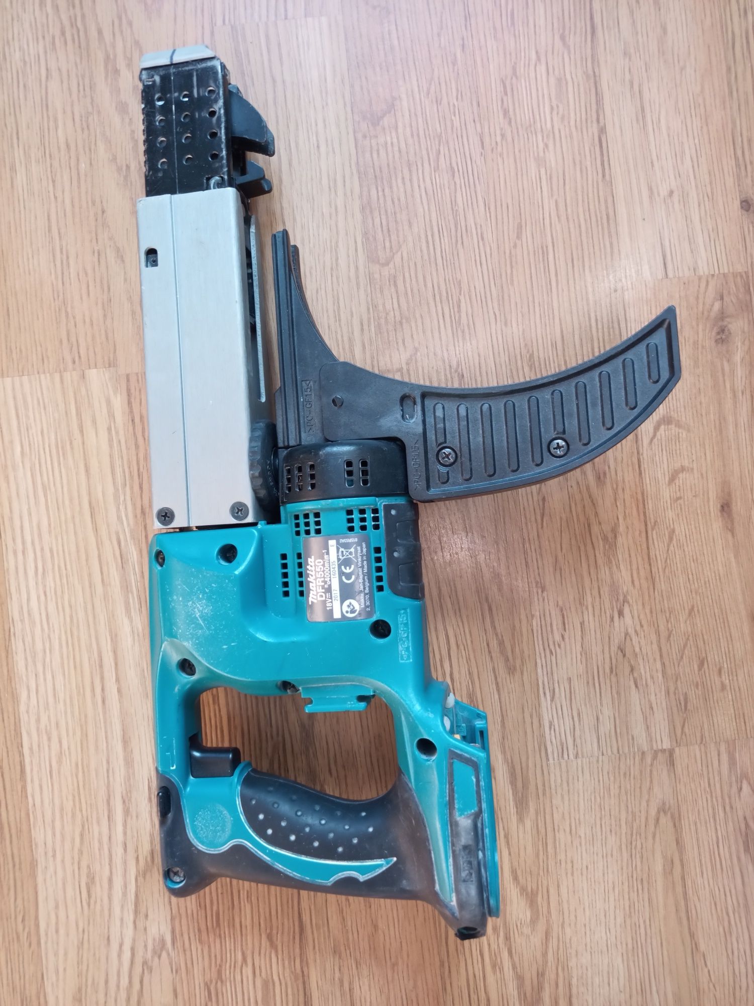 Makita wkrętarka DFR550