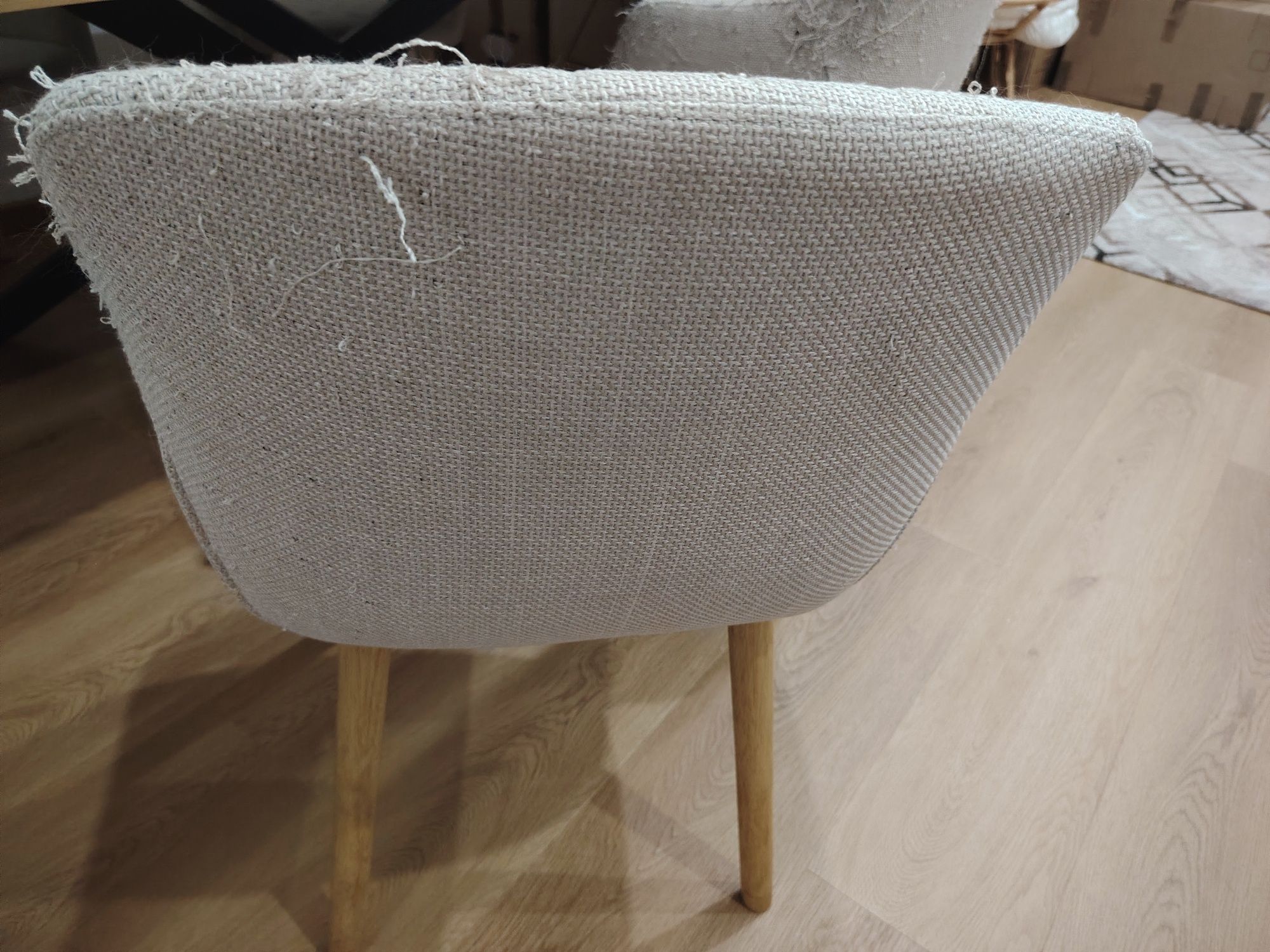 4 cadeiras sala cada 10€