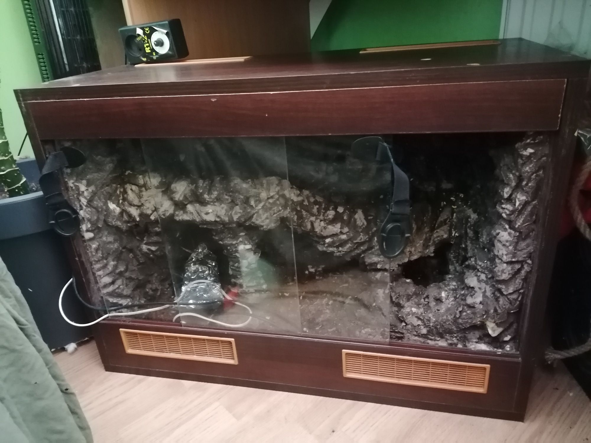 Sprzedam terrarium