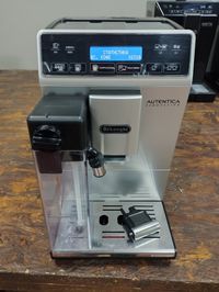 Кавомашина Delonghi Autentica