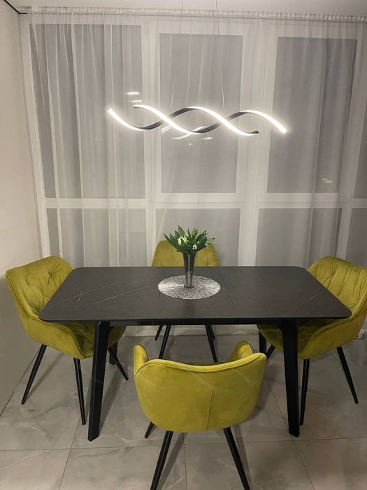 Продам кухонний стіл