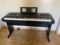 Piano Digital YAMAHA D6X660 B Como Novo