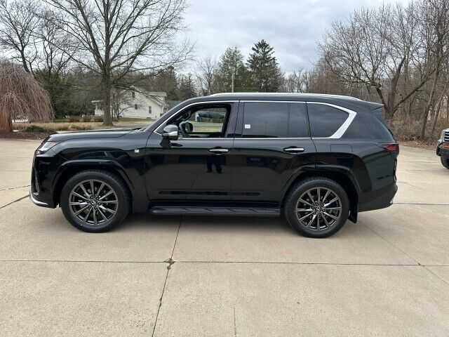 2024 Lexus LX 600 F SPORT