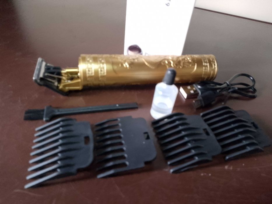 MASZYNKA TRYMER DO strzyżelnia golenia włosów brody ciała zestaw nowy