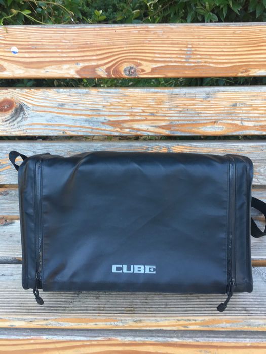 ROLAND Cube Street