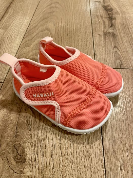 Buty Decathlon Nabaiji do wody/ na basen/ kapcie żlobek/ przedszkole