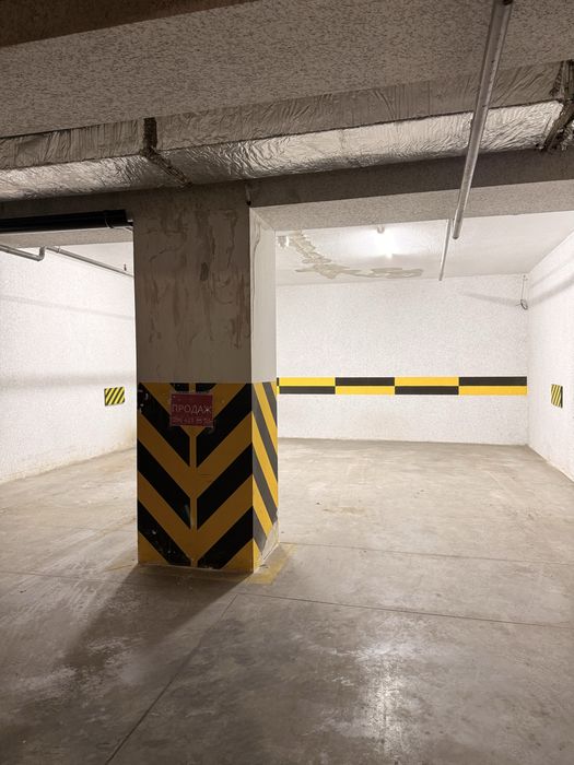 Продаж паркомісця в ЖК Auroom вул. Яцкова бічна Шевченка ЖК Семицвіт