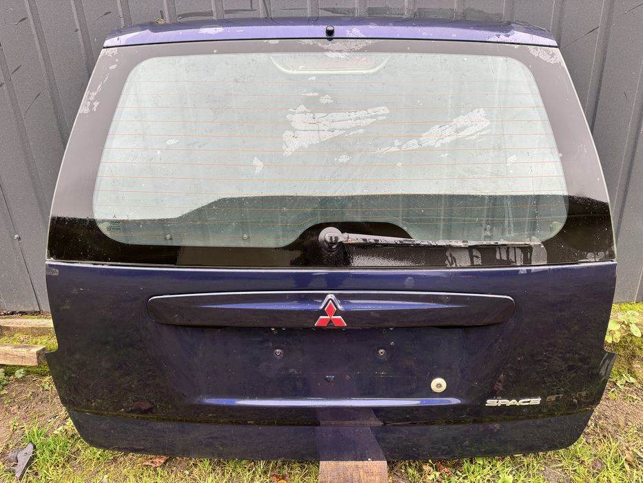 Задня кришка багажника ляда Mitsubishi space star задня ляда мітсубісі