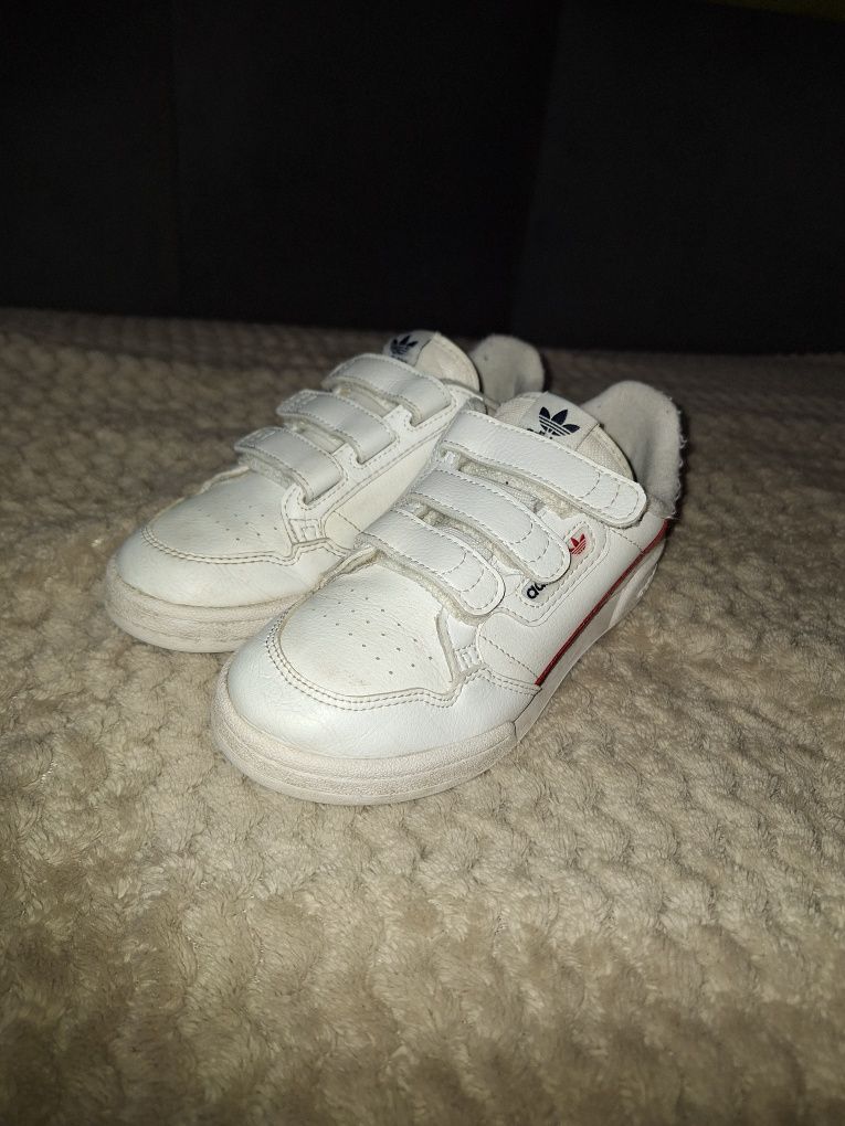 Buty dla chłopca Adidas rozm33