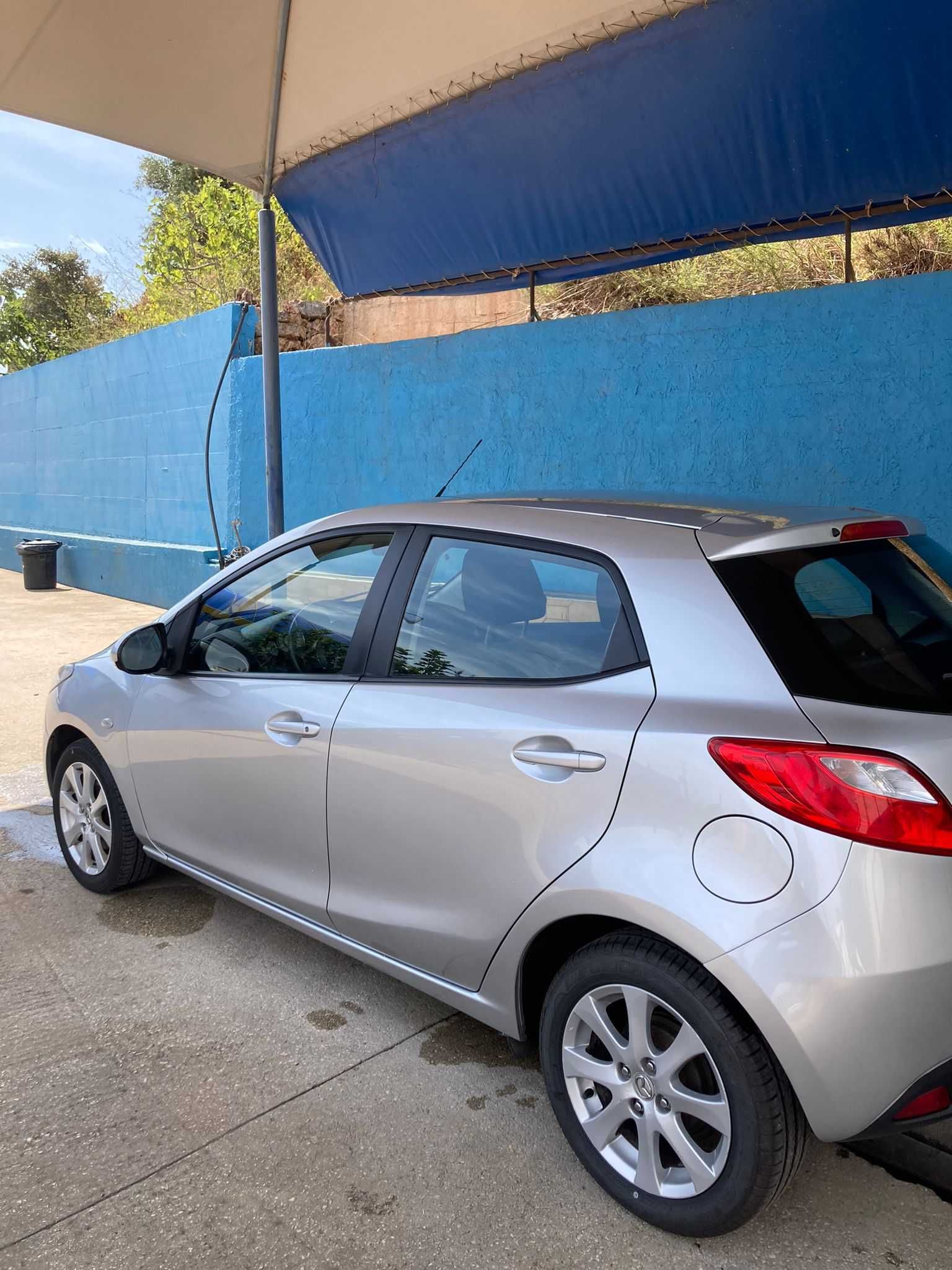 Mazda 2 1.3 gasolina 68 mil km 2009 excelente estado