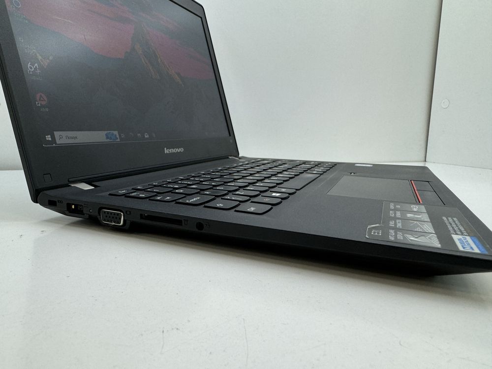 Lenovo E31-80   i5-6200U/ 4GB DDR3/ 500GB HDD /13.3 HD Ready / HD 520