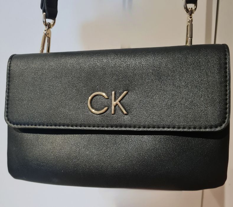 Torebka kopertowa Calvin Klein