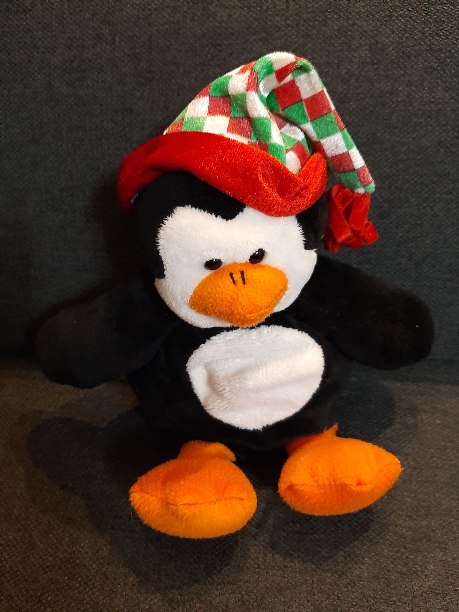 Pingwin świąteczny