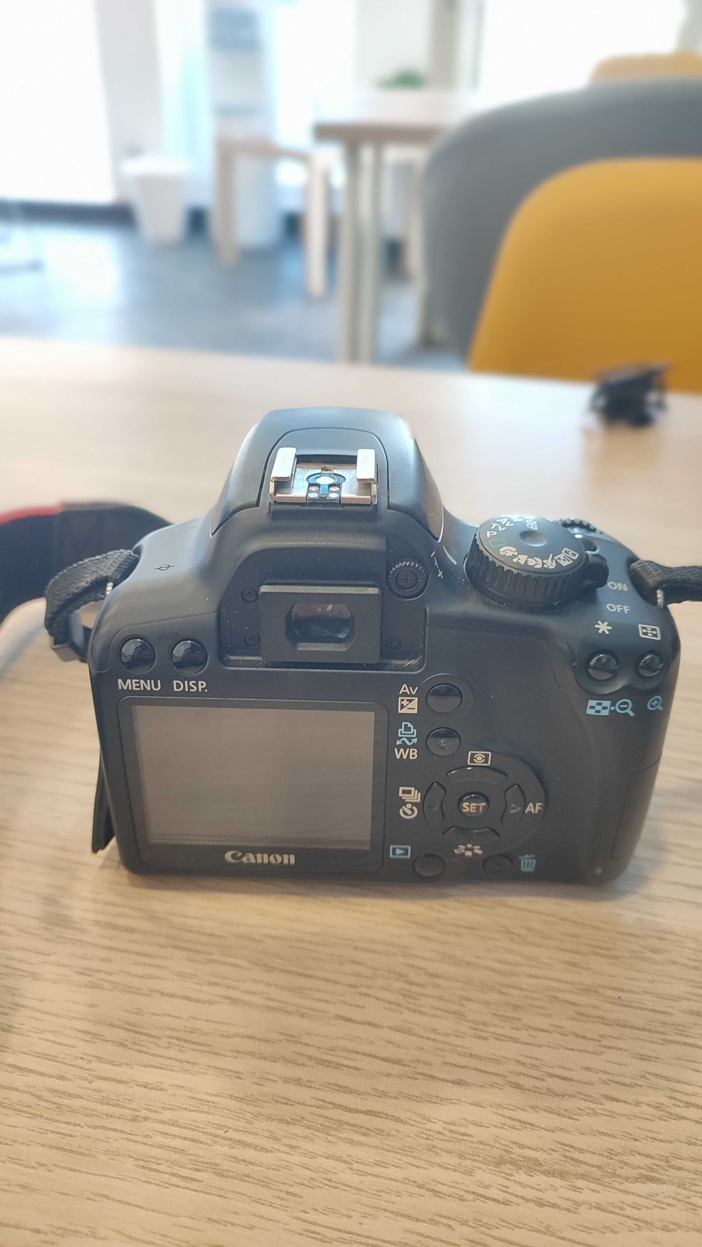 Canon EOS 1000D + Objetiva 18-55mm – Oportunidade!