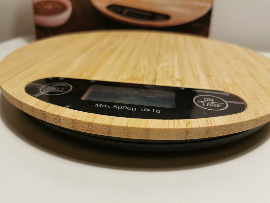 Waga elektroniczna kuchenna z wyświetlaczem LCD, naturalny bambus