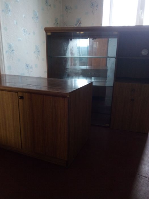 Сирвант , шкаф продам