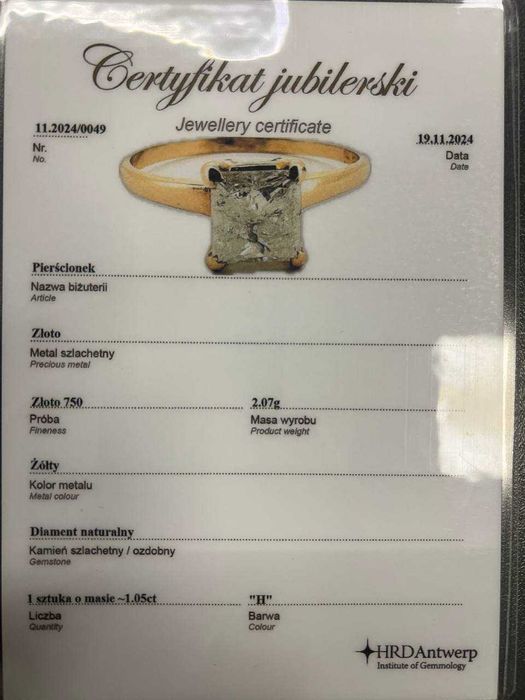 Złoty pierścionek z brylantem 18K  2,07g