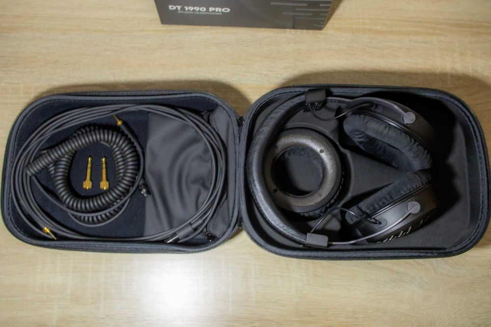 Beyerdynamic DT 1990 Pro – stan bardzo dobry, pełny komplet
