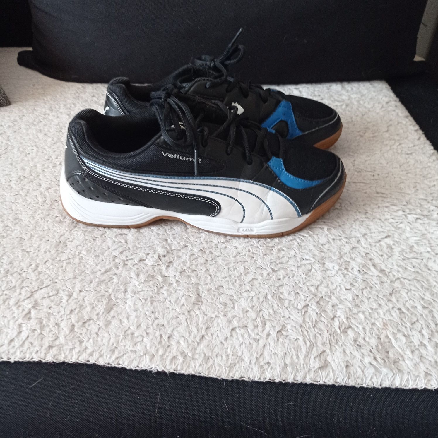 Buty , adidasy dziecięce Puma rozmiar 38