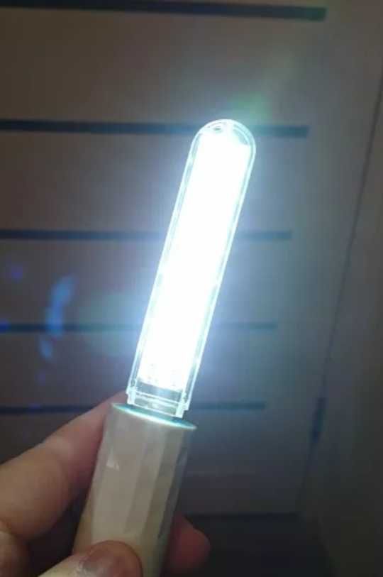 Мини светодиодный портативный фонарик , USB лампа, брелок.