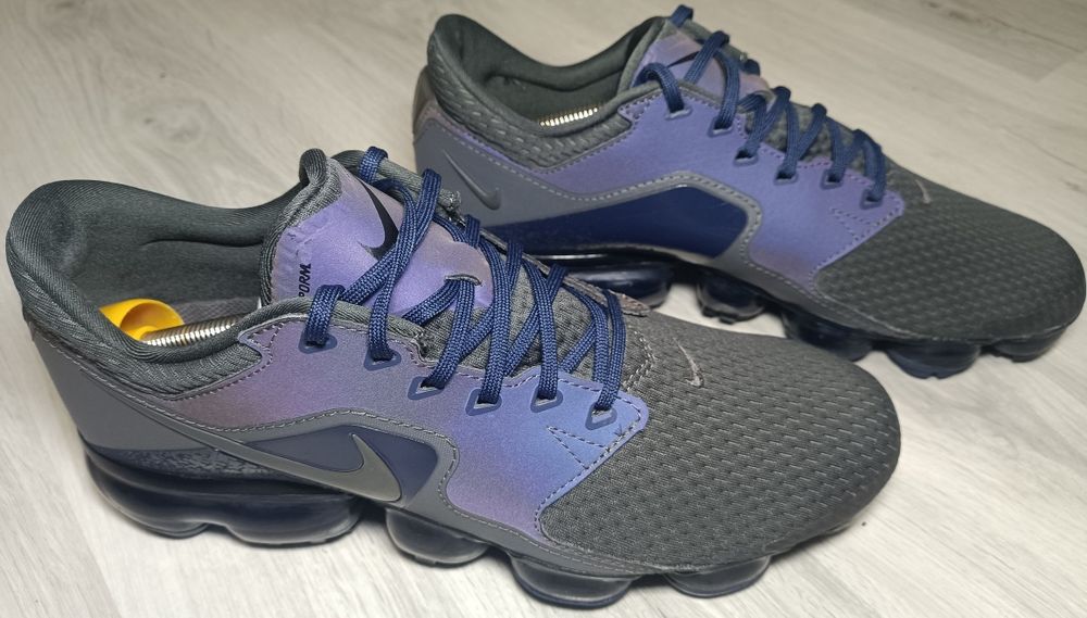 Nike air vapormax (розмір 42.5)