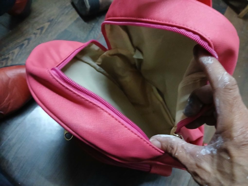 Mochila rosa choque