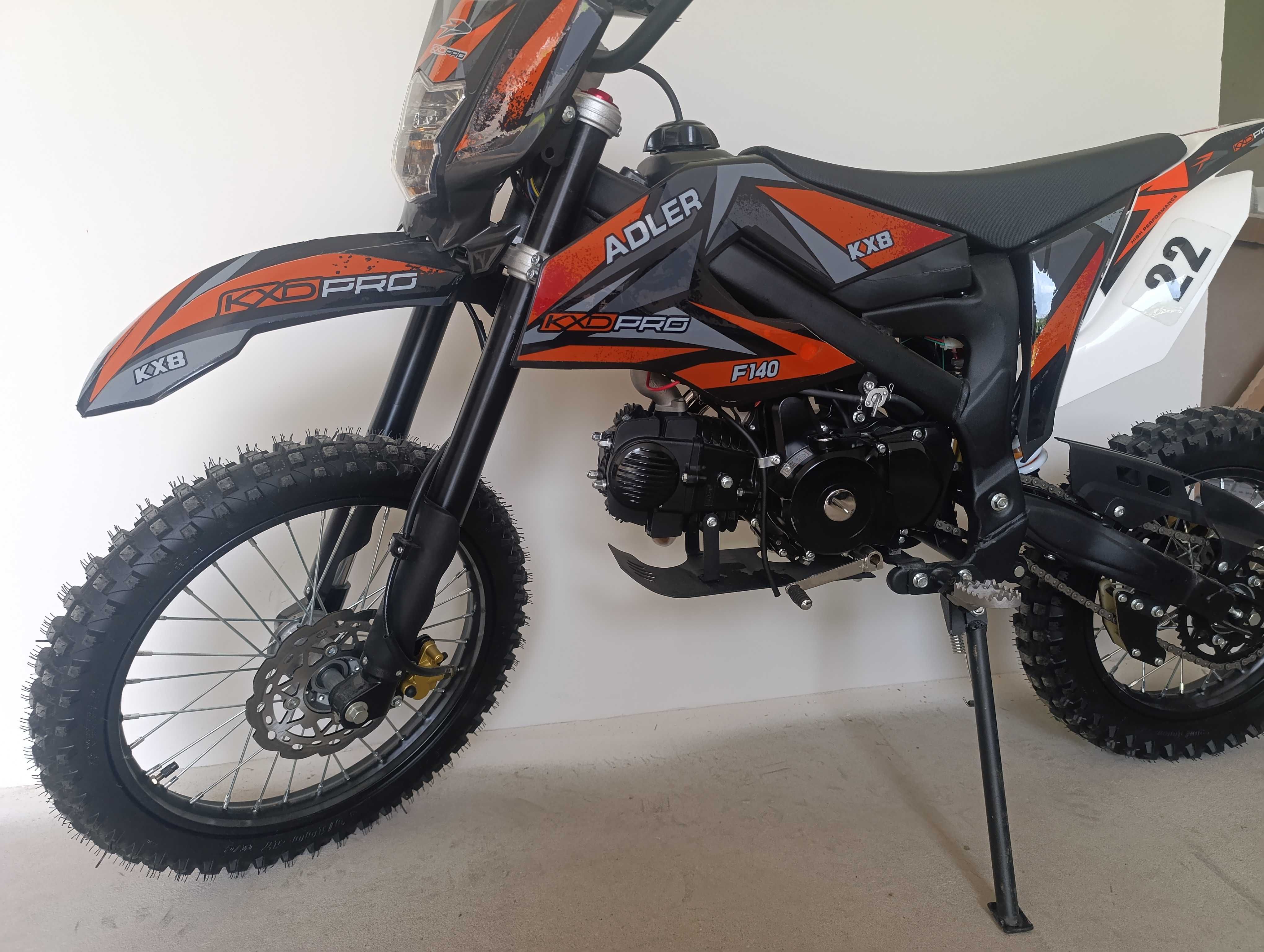 Nowy Cross KXD 612 KX8 ADLER 140cc