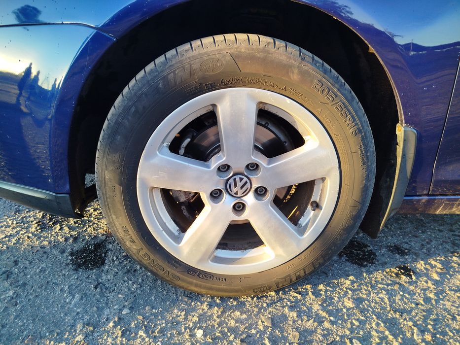 Volkswagen Jetta 1.6 бензин мех6