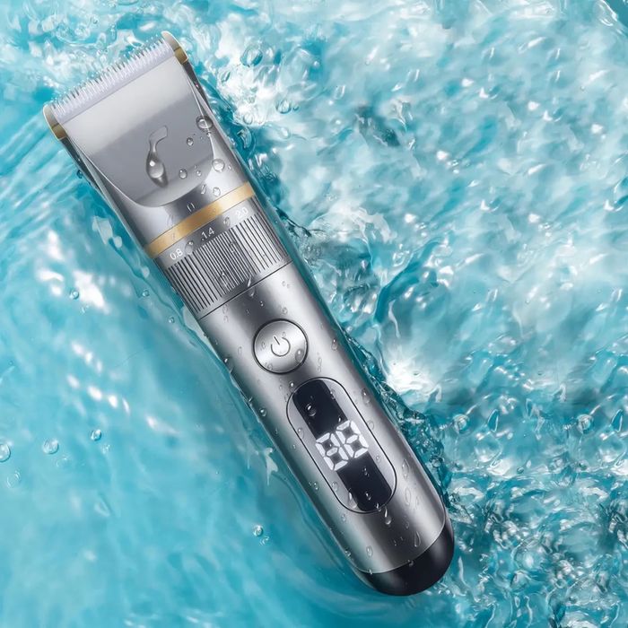 Акумуляторна машинка для стрижки з дисплеєм та 6 насадками RAF