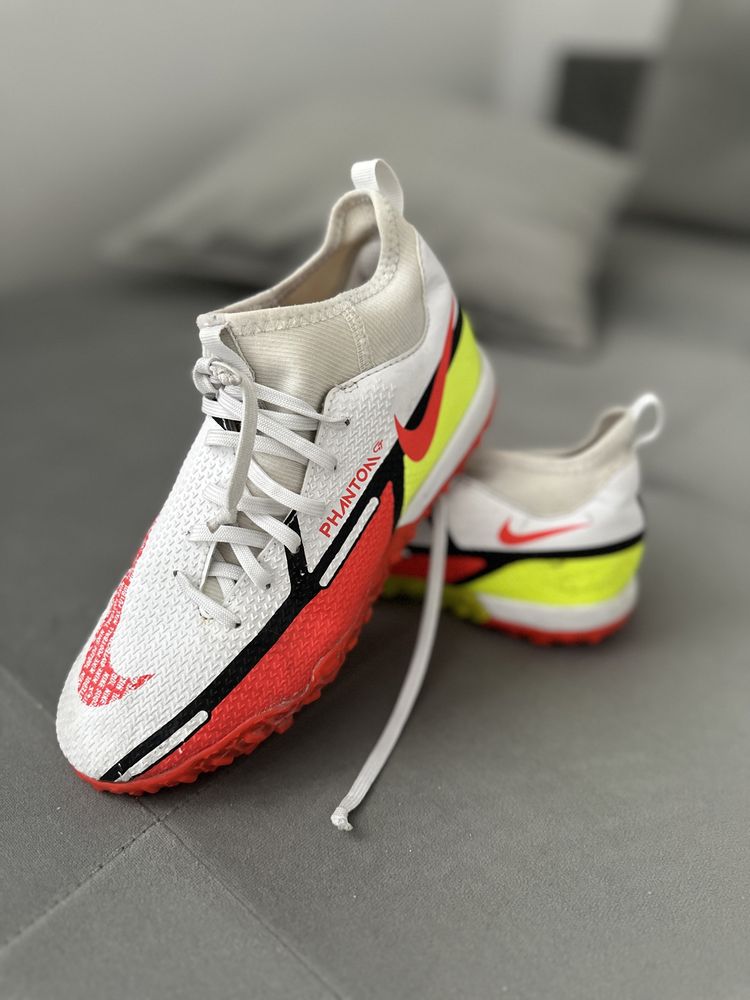 Сороконожки дитячі Nike Jr. Phantom  GT2 35,5 розмір