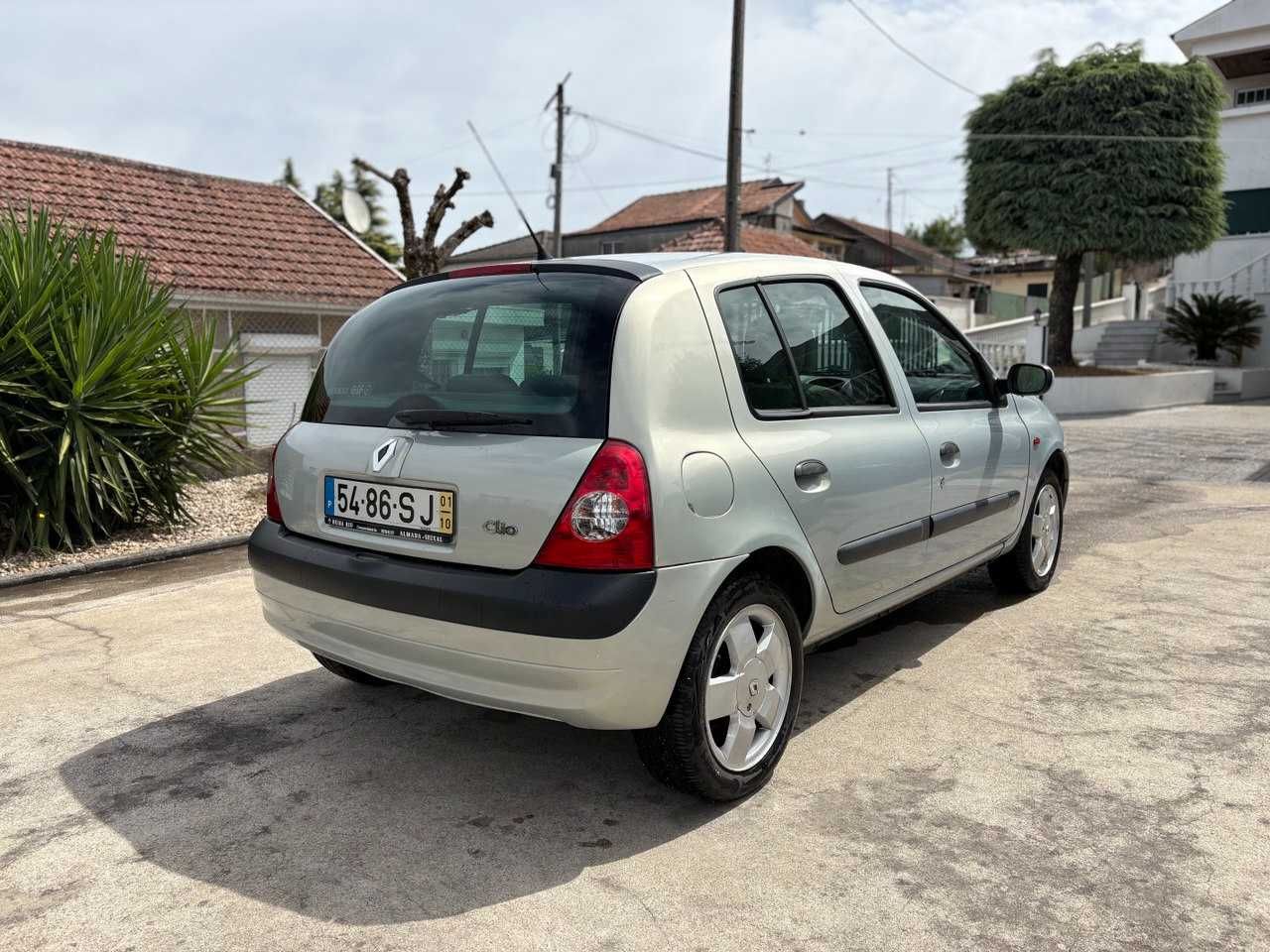 Renault Clio 1.2 16V