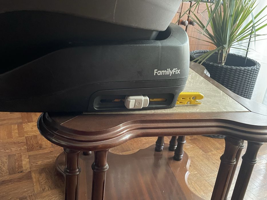 Cadeira auto Pearl (Bebe-Confort) com base isofix