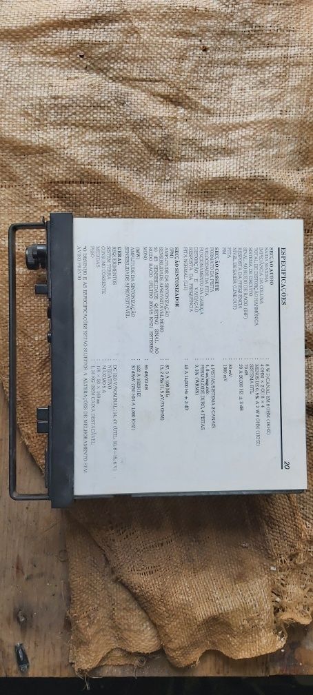 GoldStar AR-205 Auto-Rádio com leitor de cassetes
