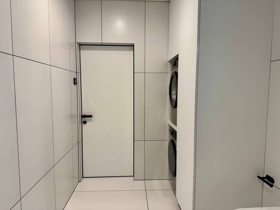 Стильна 2к квартира з якісним ремонтом у найбажанішому районі міста