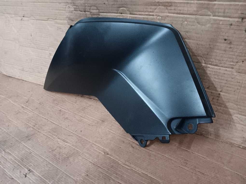 Carenagem esquerda do depósito KTM Duke 125 / 200 / 250 / 390