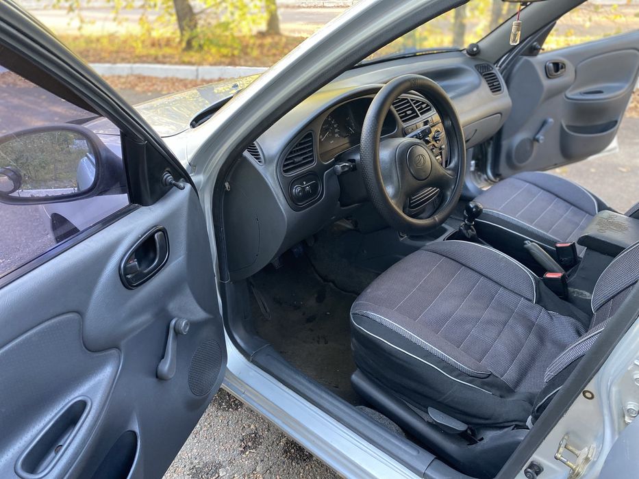 Автомобіль Daewoo Lanos 1.6 авто део ланос заз