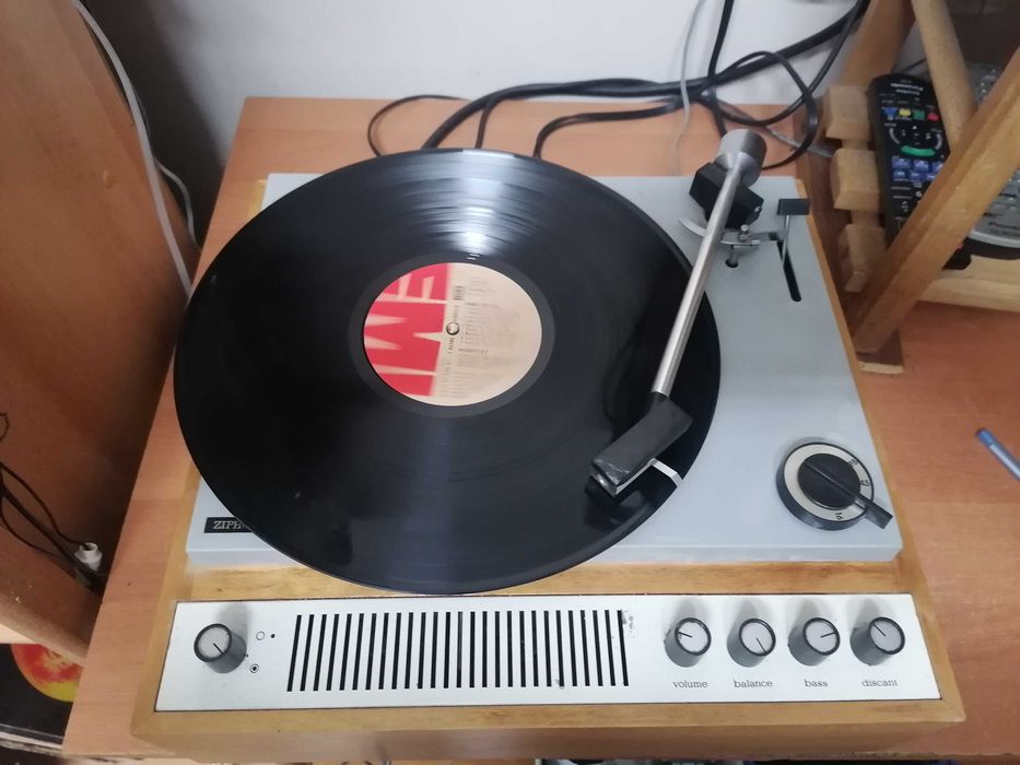 Gramofon RFT Perfekt 506