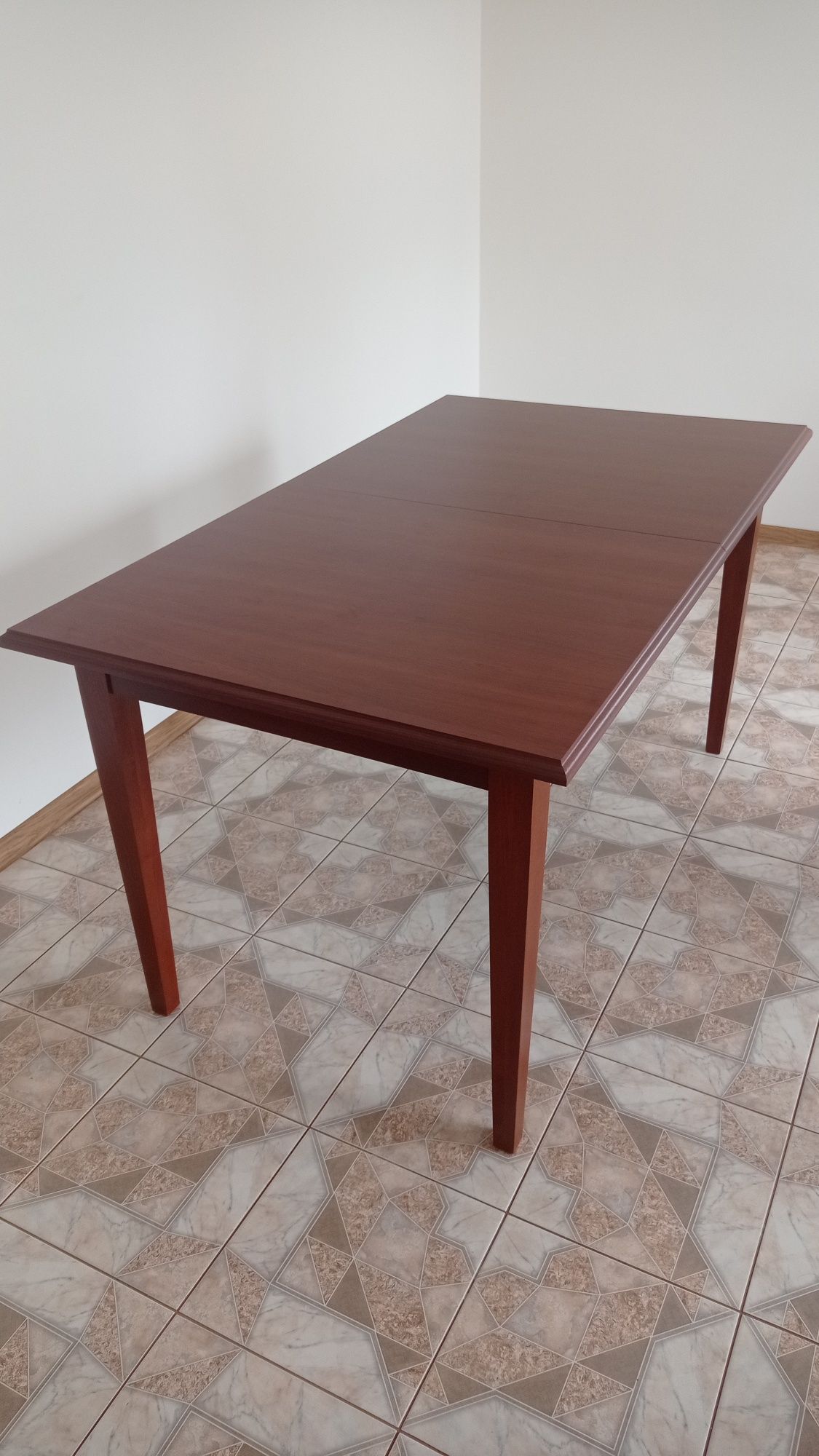 Stół rozkładany (180/85)