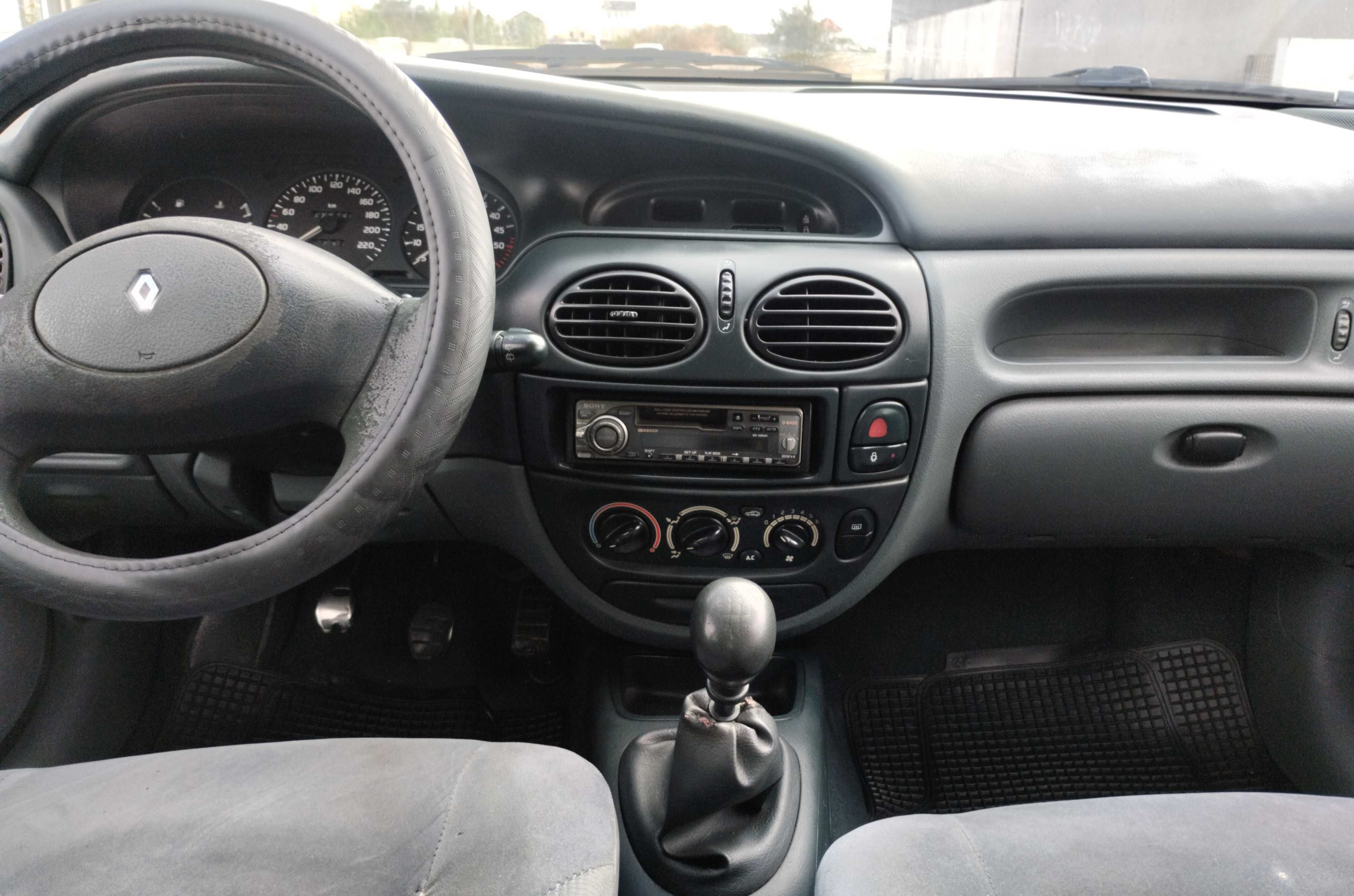 Renault Megane 1.9 DTi 5 lugares
