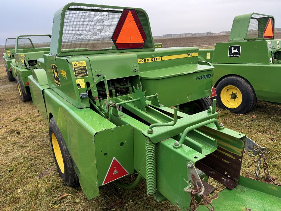 Тюковий Прес Підбирач Пресс подборщик JOHN DEERE 330 (339-336-332)