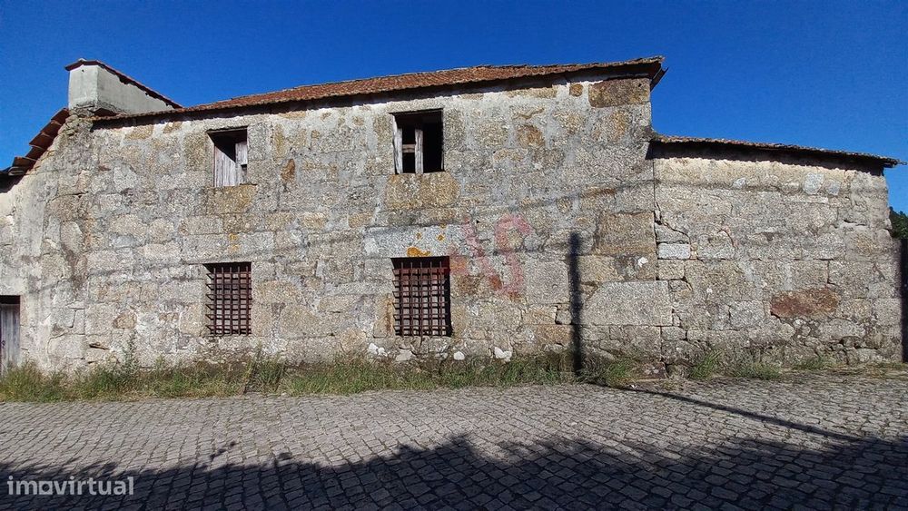 Quinta com 33.206 m² em Casais, Lousada