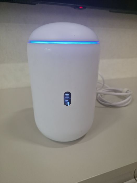 Ubiquiti Dream Router (UDR) — Wi-Fi 6, UniFi OS. Ідеальний стан