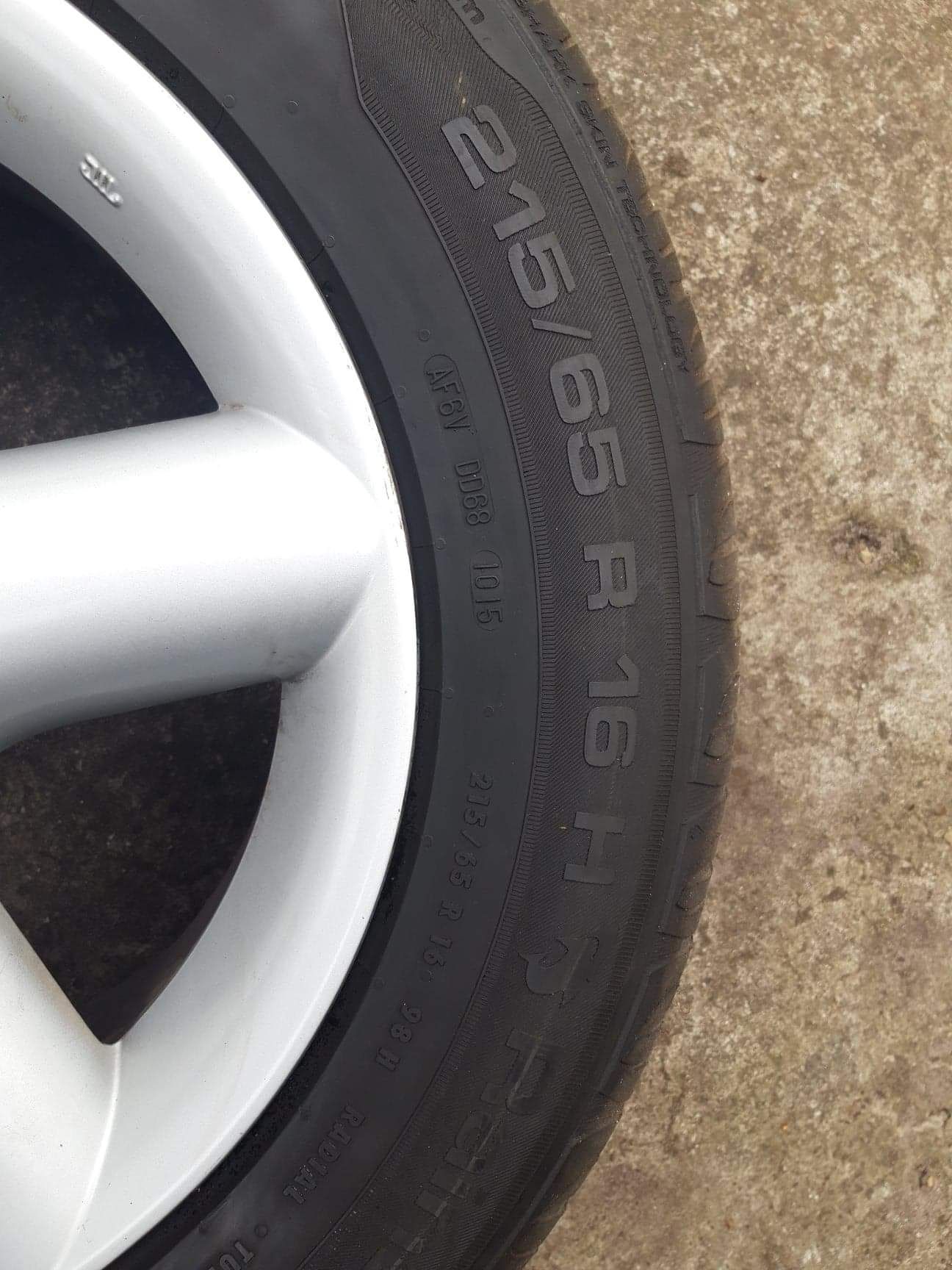 Sprzedam koła r16 Nissan xtrail 5x114.3 opony letnie 215/65/16 zamiana