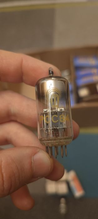 Lampy elektronowe PCC-84 RFT