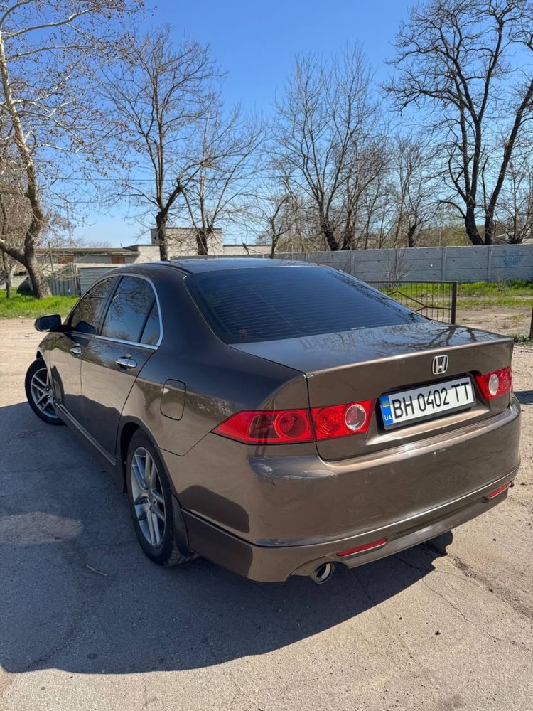 Honda Accord 2006 года