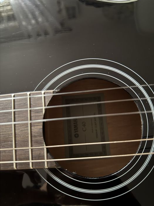 Gitara Yamaha C40